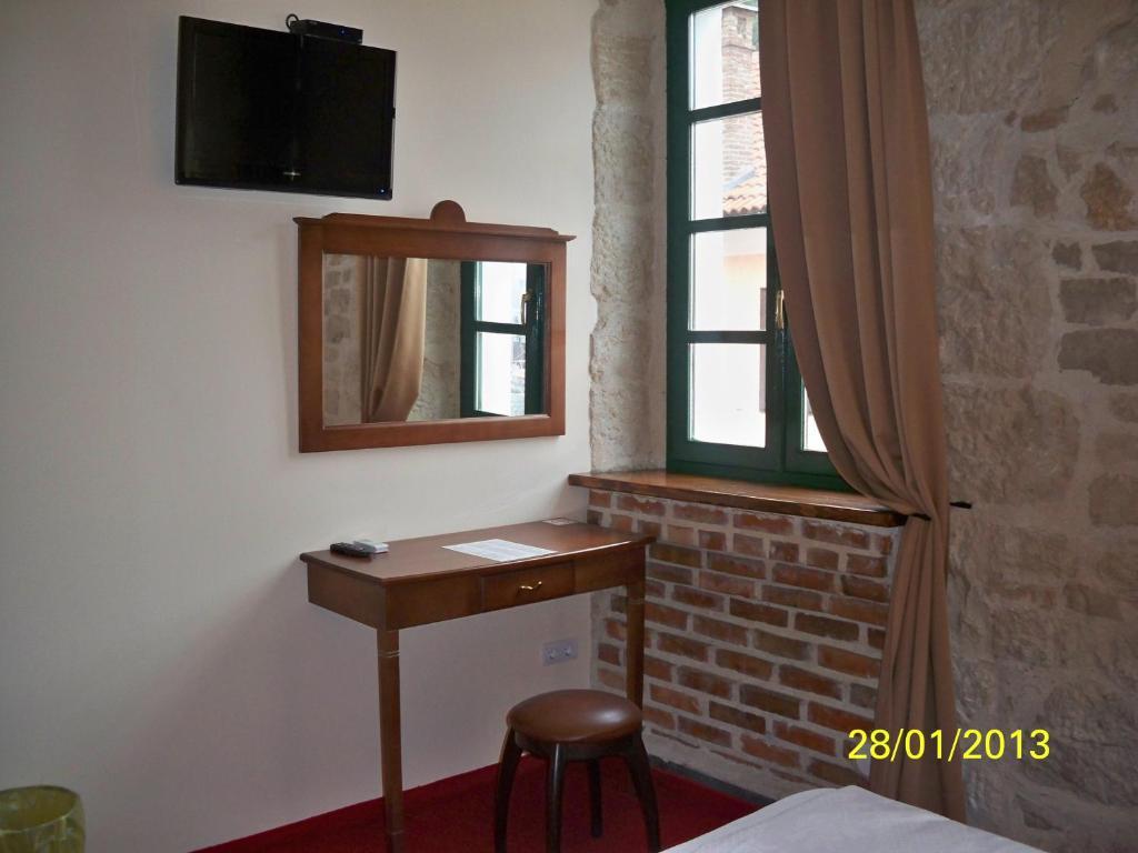 Hotel Carpymore Biograd Na Moru Room photo